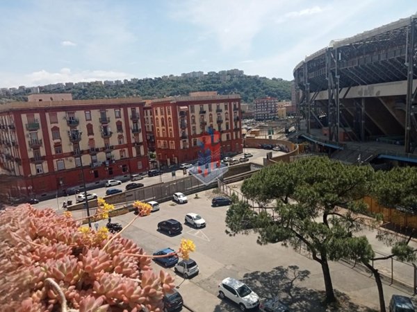 appartamento in vendita a Napoli in zona Fuorigrotta