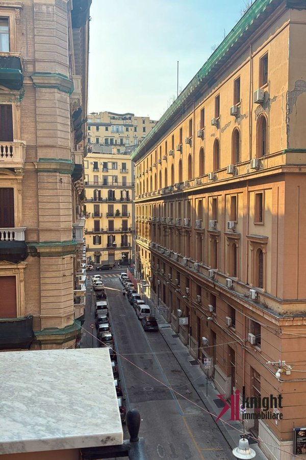 appartamento in vendita a Napoli in zona San Ferdinando