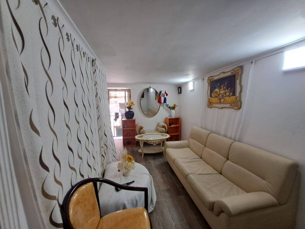 appartamento in vendita a Napoli in zona San Ferdinando