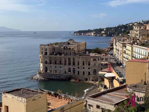 appartamento in vendita a Napoli in zona Posillipo