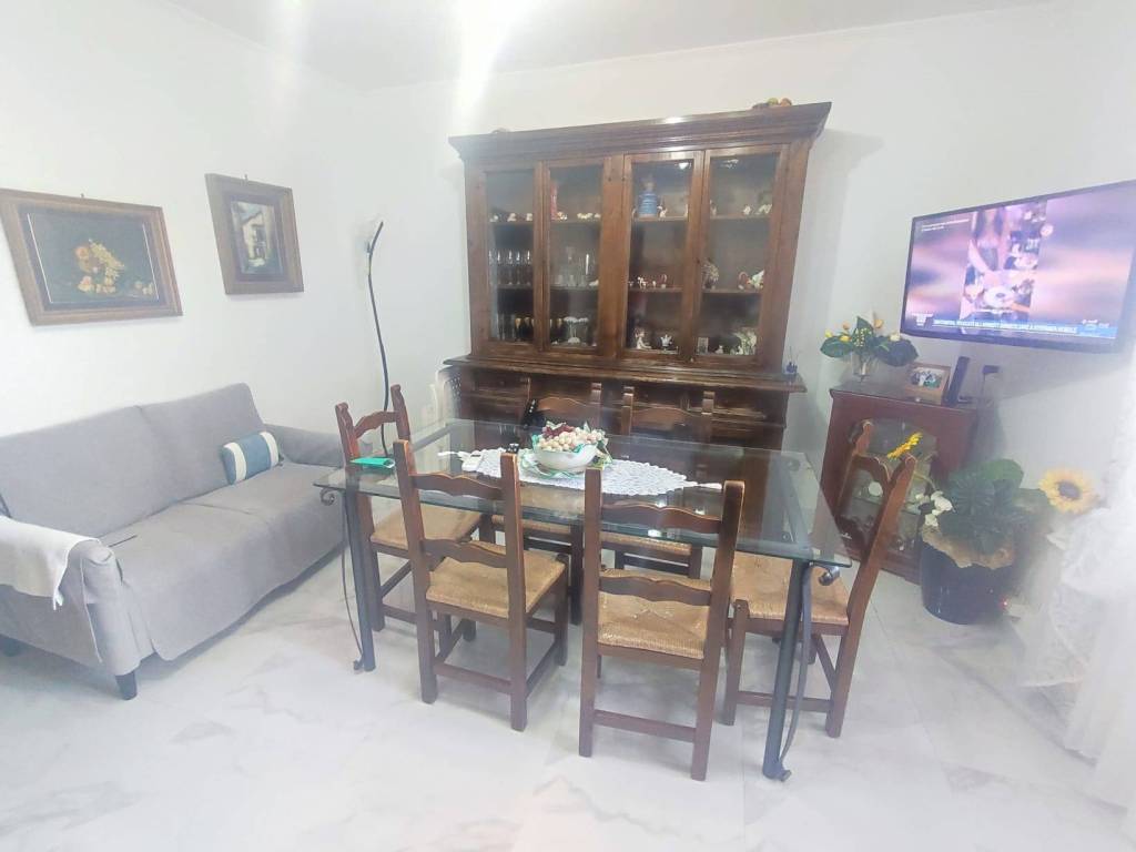 appartamento in vendita a Napoli in zona Arenella