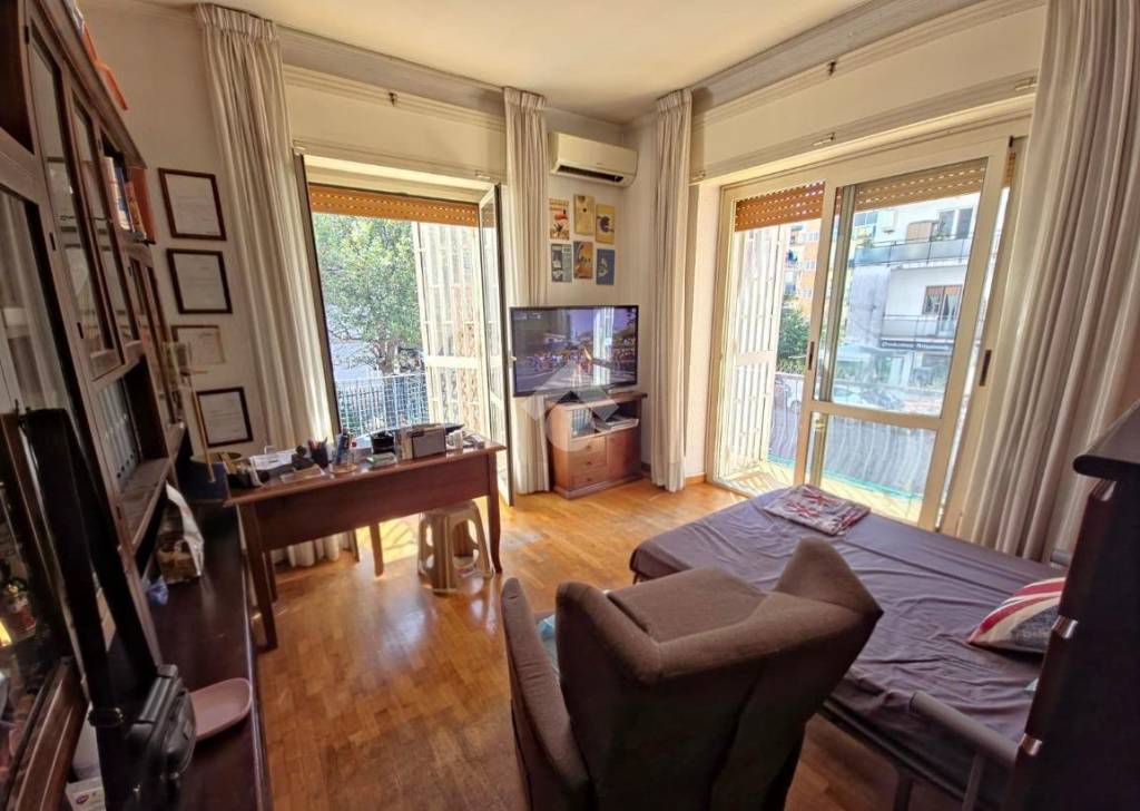 appartamento in vendita a Napoli in zona Arenella