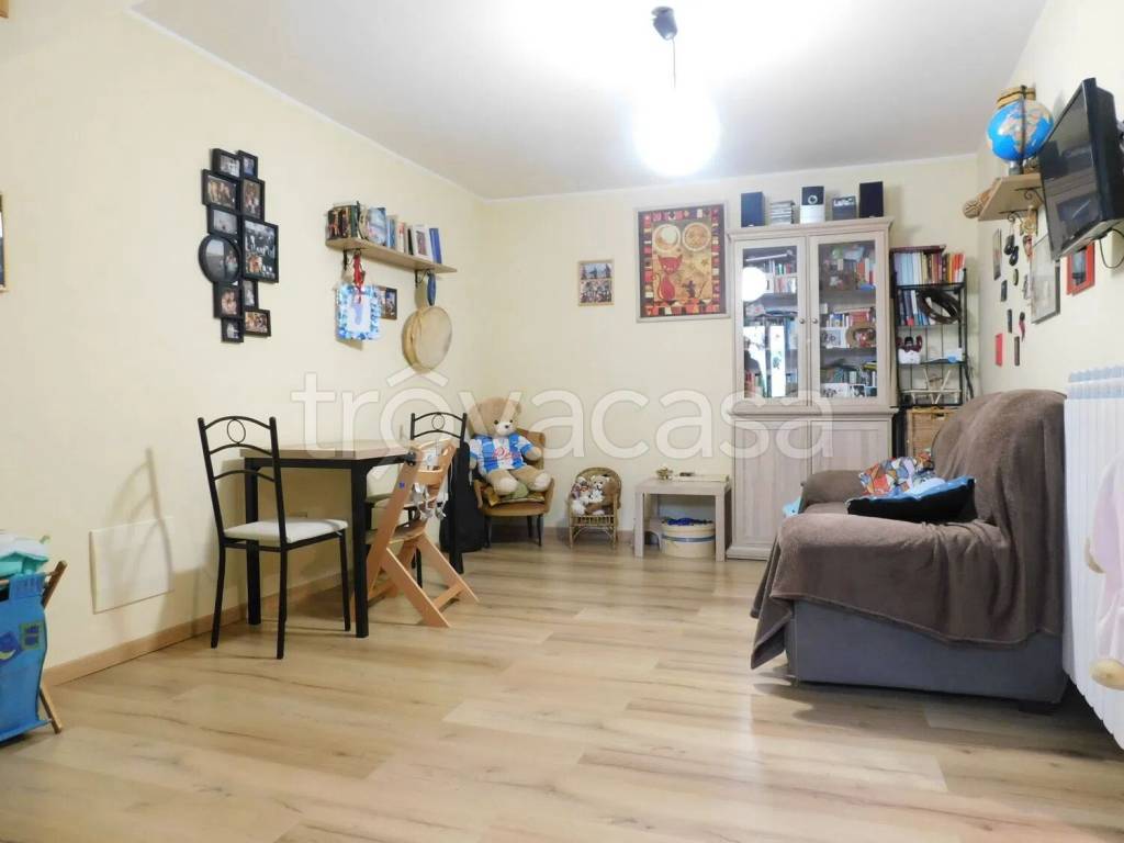 appartamento in vendita a Napoli in zona Stella