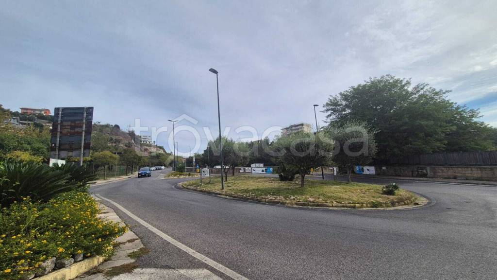 appartamento in vendita a Napoli in zona Pianura