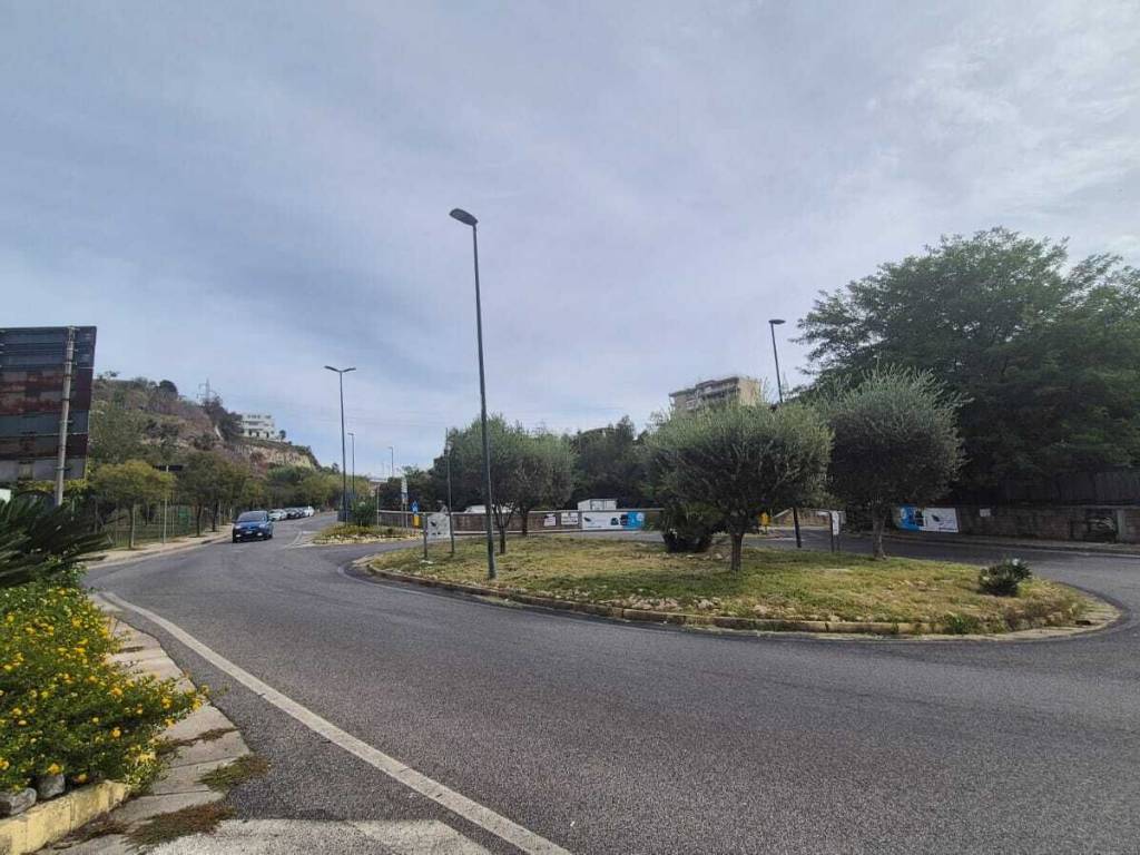 appartamento in vendita a Napoli in zona Pianura