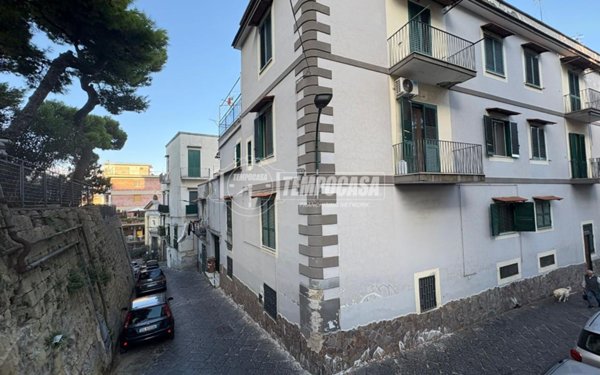 appartamento in vendita a Napoli in zona Arenella