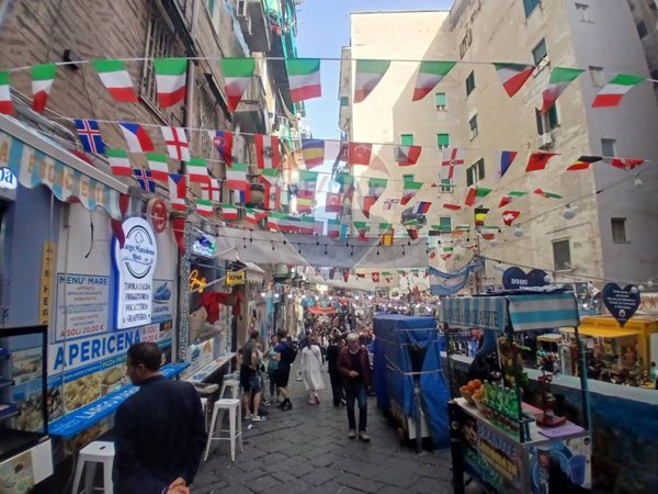 appartamento in vendita a Napoli in zona Montecalvario