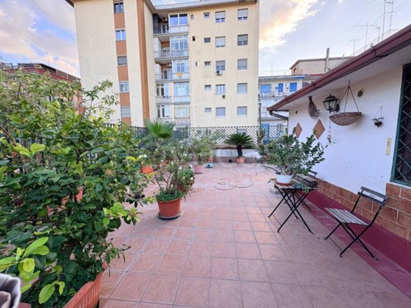 appartamento in vendita a Napoli in zona Stella