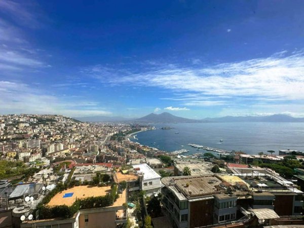 appartamento in vendita a Napoli in zona Posillipo