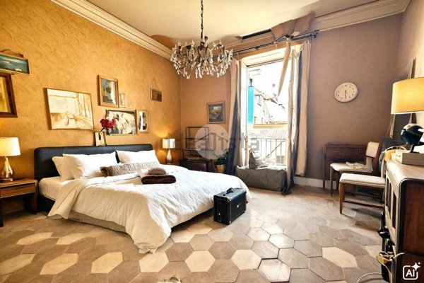 appartamento in vendita a Napoli in zona San Lorenzo