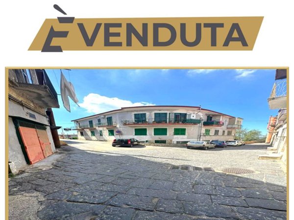 appartamento in vendita a Napoli in zona Chiaiano