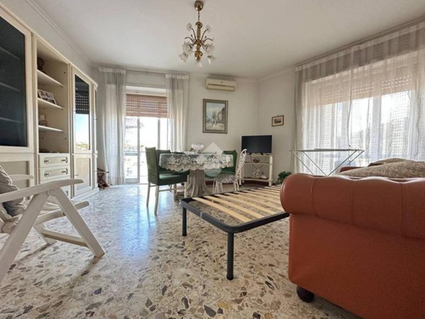 appartamento in vendita a Napoli in zona Bagnoli