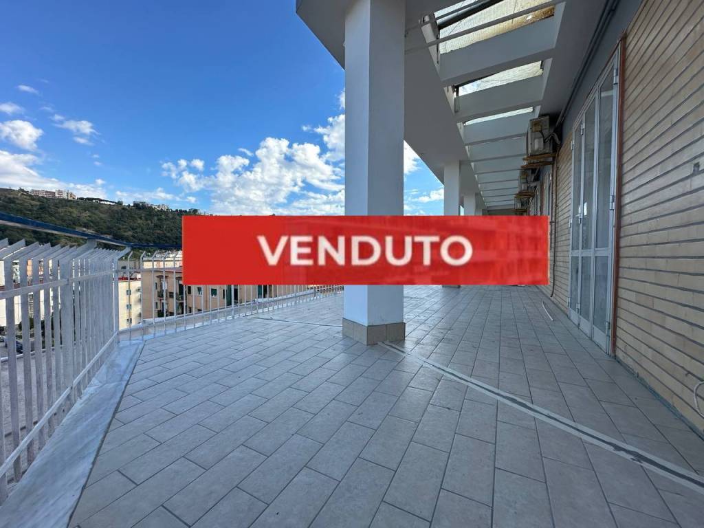 appartamento in vendita a Napoli in zona Fuorigrotta