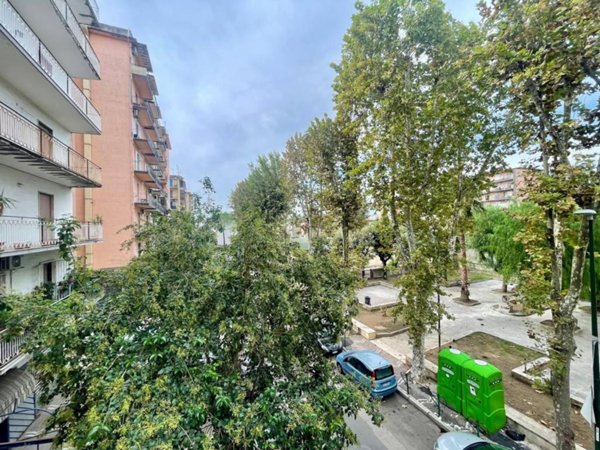 appartamento in vendita a Napoli in zona Barra