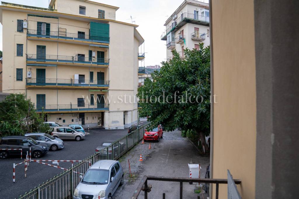 appartamento in vendita a Napoli in zona Bagnoli
