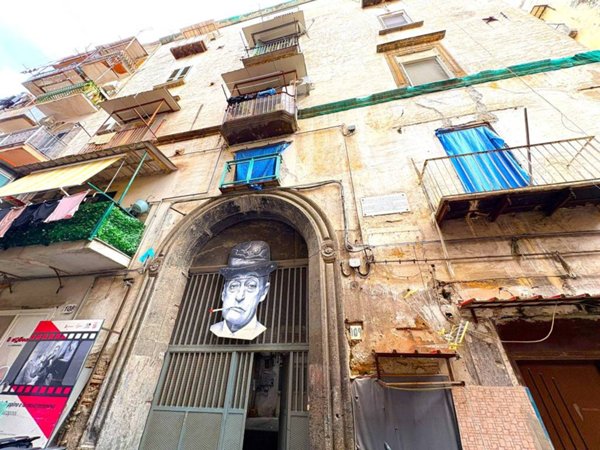 appartamento in vendita a Napoli in zona Pendino / San Giuseppe