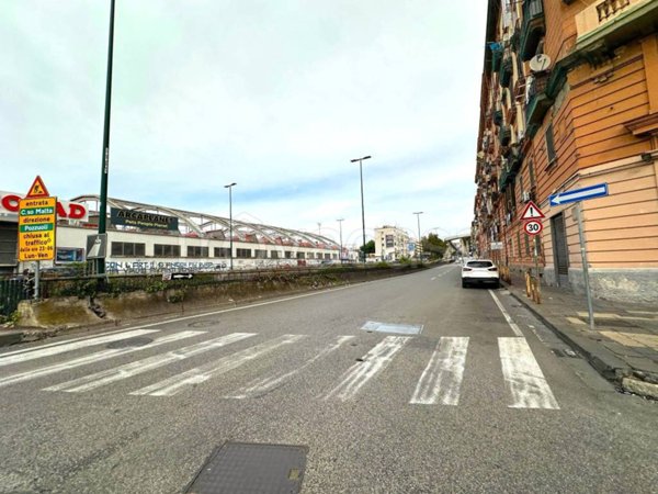 appartamento in vendita a Napoli in zona Poggioreale