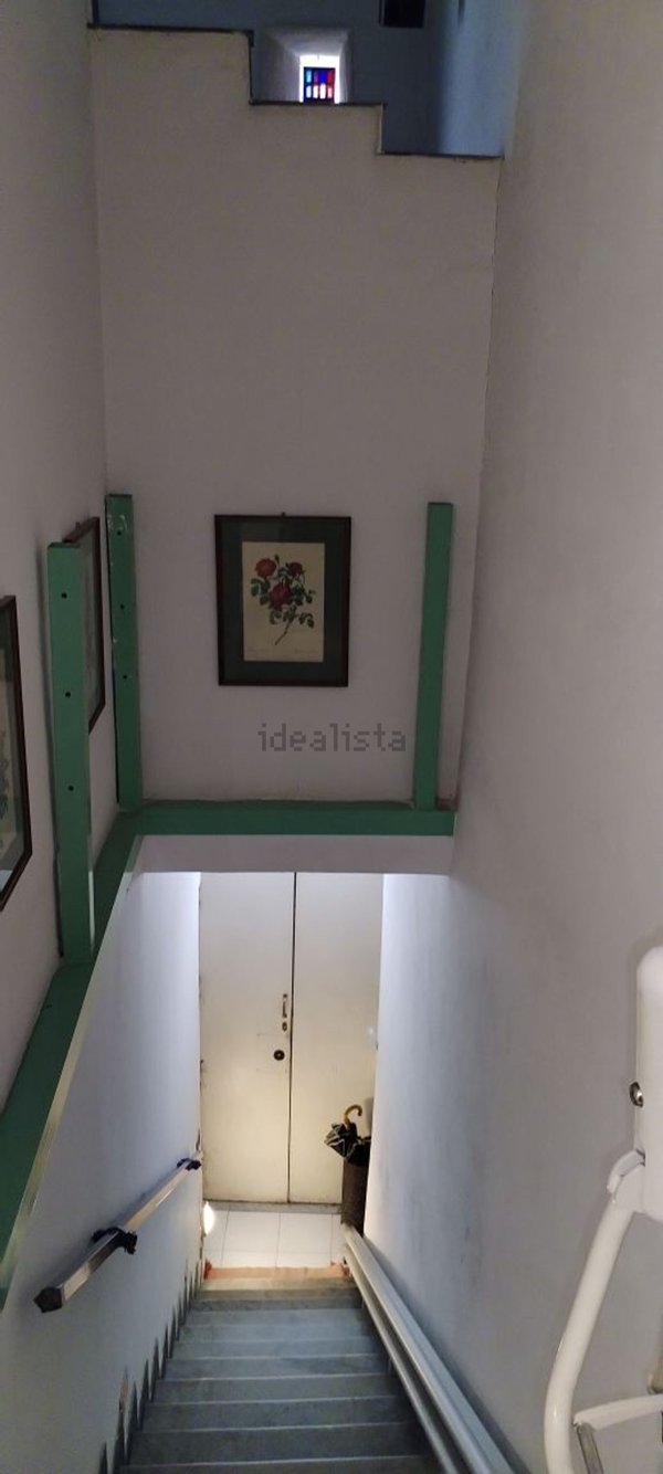 appartamento in vendita a Napoli in zona Chiaia