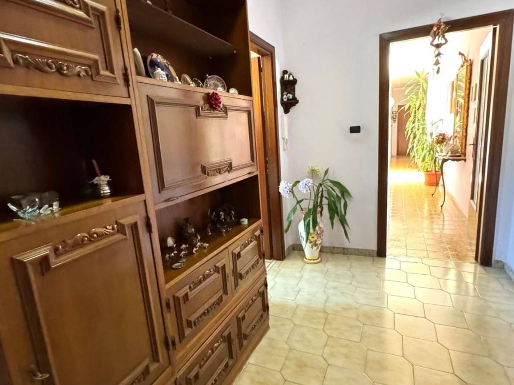 appartamento in vendita a Napoli in zona Pianura