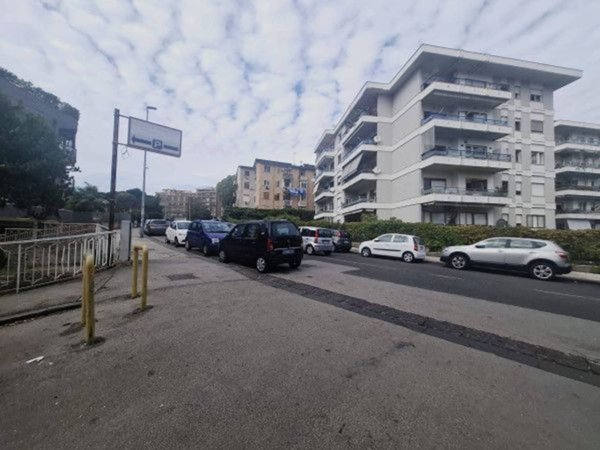 negozio in vendita a Napoli in zona Arenella