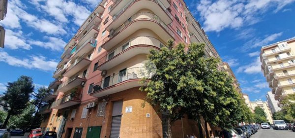 appartamento in vendita a Napoli in zona Arenella
