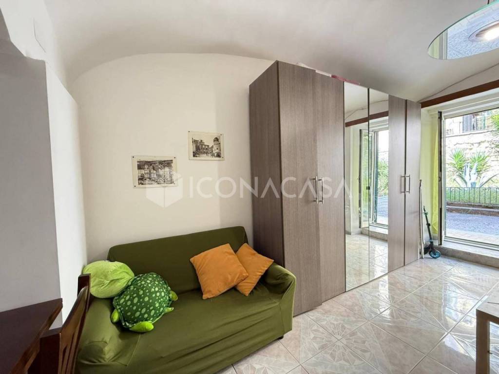 appartamento in vendita a Napoli in zona Avvocata