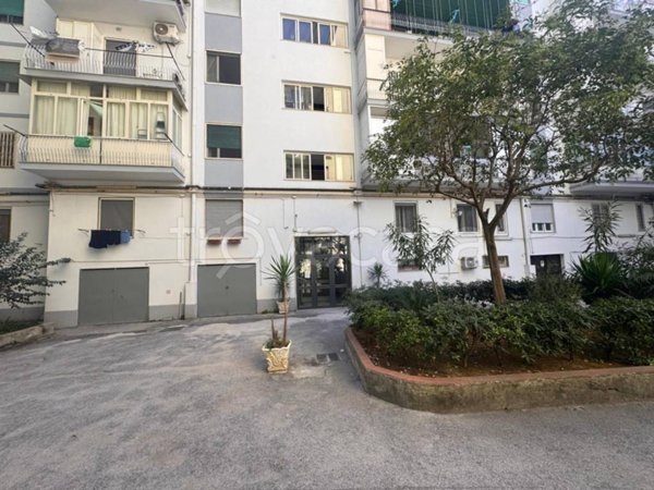 appartamento in vendita a Napoli in zona Fuorigrotta