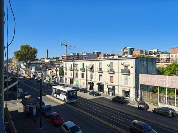 appartamento in vendita a Napoli in zona Poggioreale