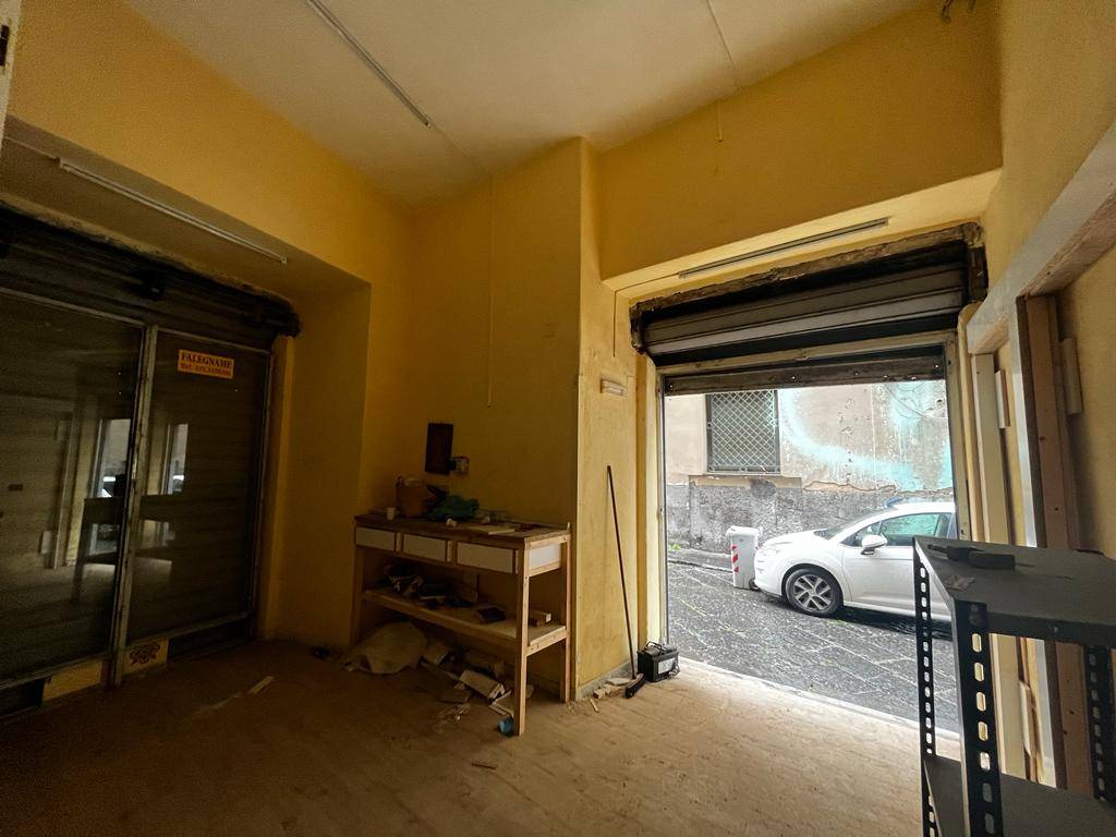appartamento in vendita a Napoli in zona Porto