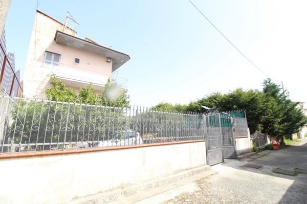 casa indipendente in vendita a Napoli in zona Capodimonte / Colli Aminei