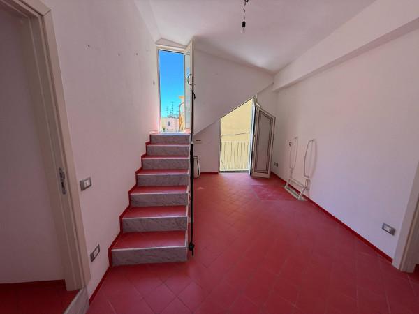 appartamento in vendita a Napoli in zona Chiaia