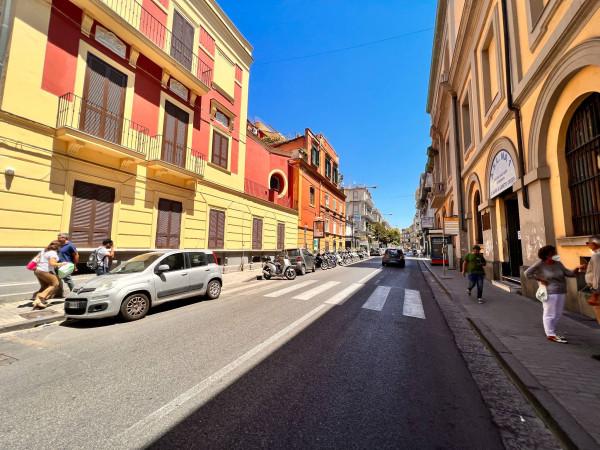 appartamento in vendita a Napoli in zona Chiaia