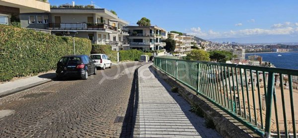 appartamento in vendita a Napoli in zona Posillipo