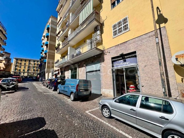 negozio in vendita a Napoli