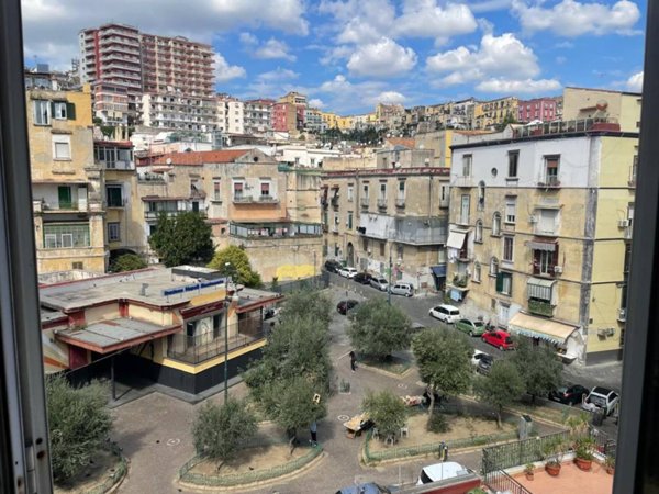 appartamento in vendita a Napoli
