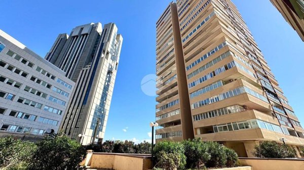 appartamento in vendita a Napoli in zona Vicaria