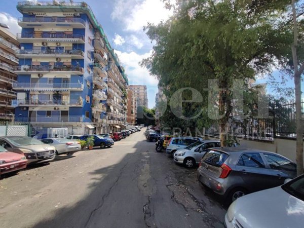 negozio in vendita a Napoli