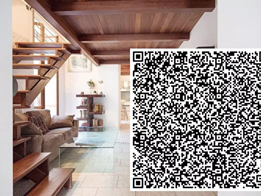 appartamento in vendita a Napoli in zona Chiaia