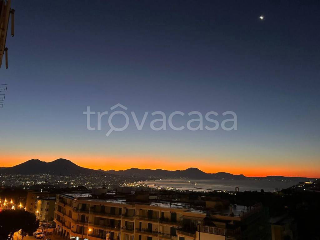 appartamento in vendita a Napoli in zona Capodimonte / Colli Aminei