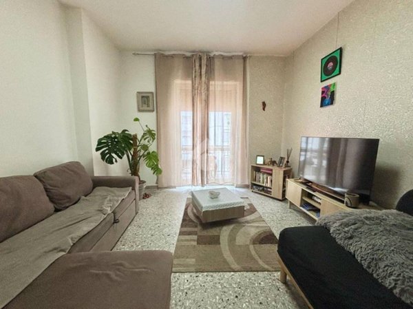 appartamento in vendita a Napoli in zona Poggioreale