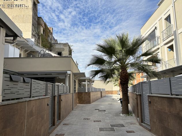 appartamento in vendita a Napoli in zona Barra