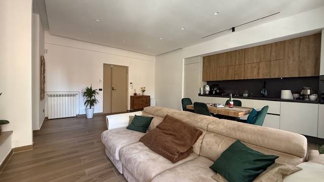 appartamento in vendita a Napoli in zona Bagnoli