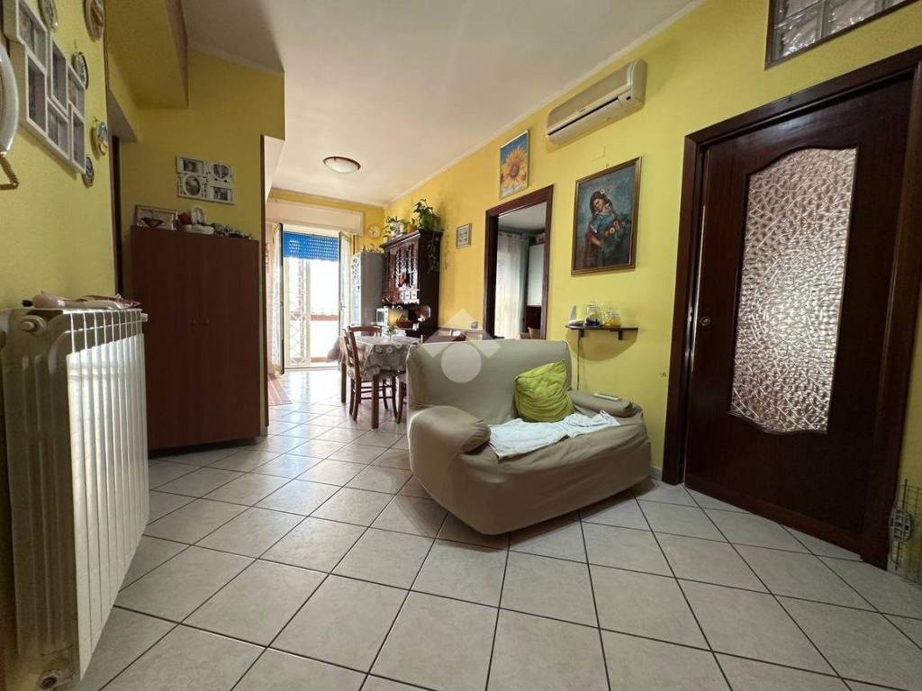 appartamento in vendita a Napoli in zona Fuorigrotta
