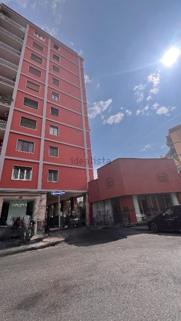 appartamento in vendita a Napoli in zona Chiaia