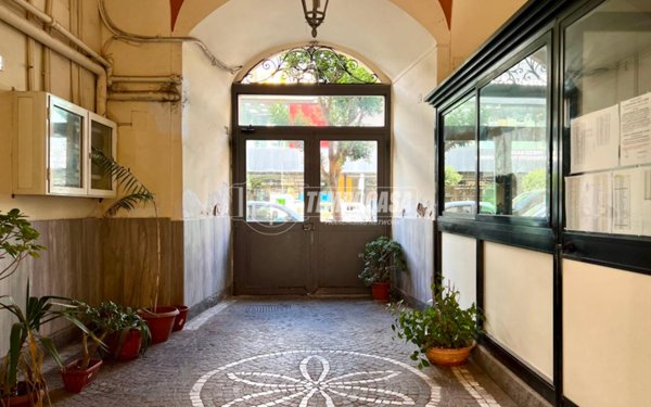 appartamento in vendita a Napoli in zona Poggioreale