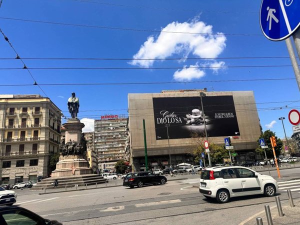 negozio in vendita a Napoli in zona Pendino / San Giuseppe