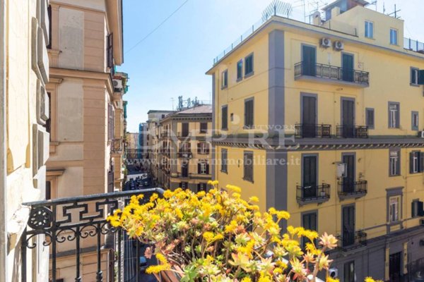 appartamento in vendita a Napoli in zona Pendino / San Giuseppe
