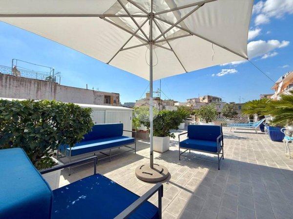 appartamento in vendita a Napoli in zona Stella