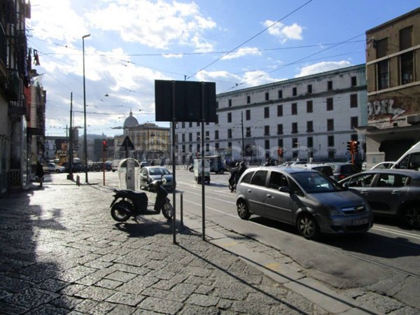 appartamento in vendita a Napoli in zona Vicaria