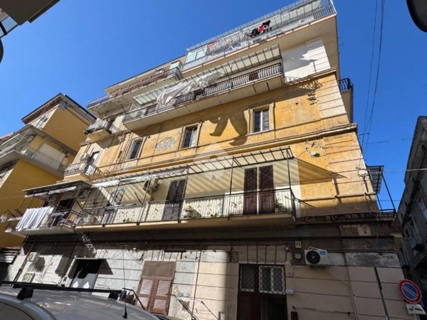 appartamento in vendita a Napoli in zona Pendino / San Giuseppe